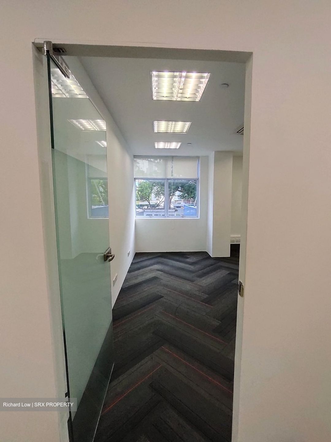 Epl Building (D3), Office #438525201